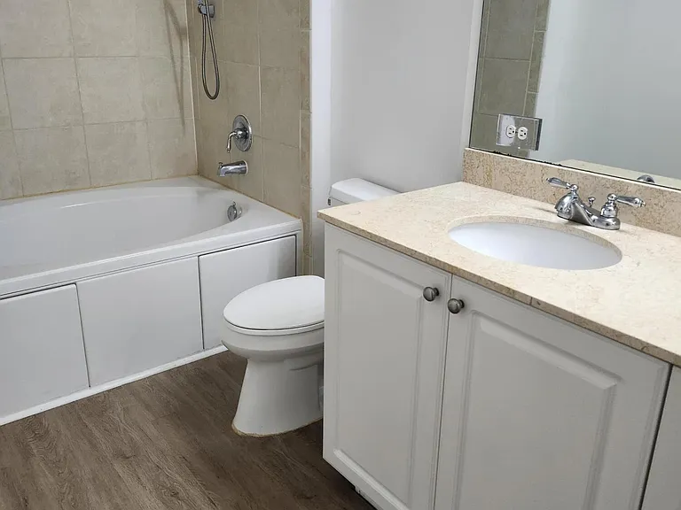 1660 Renaissance Commons Blvd #2504 — Photo 6