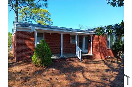 1406 Everton Dr Photo 1