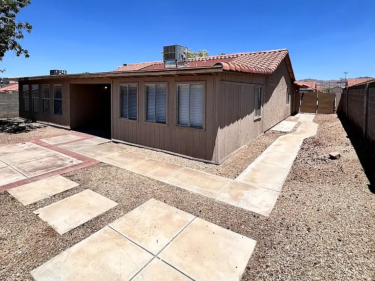 125 Sterling Dr — Photo 7