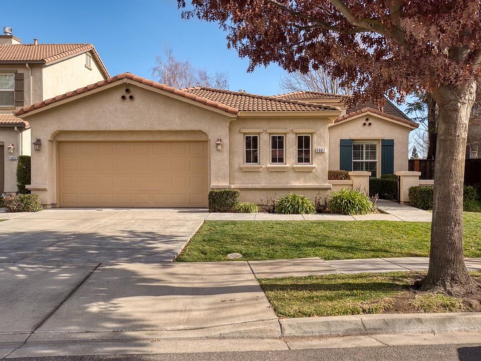 1st image of 2037 Forest Glen Ct