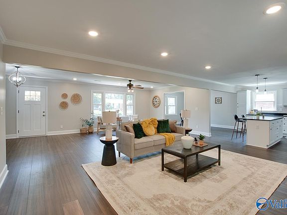 5th image of 931 Tascosa Dr SE