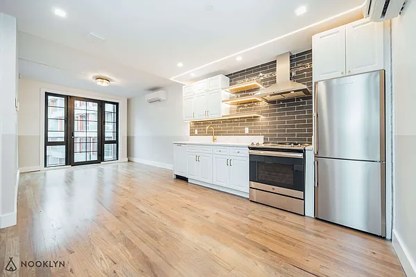 Rented by Nooklyn NYC LLC | media 154