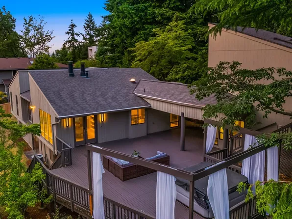 14318 SE 49th Street, Bellevue, WA 98006