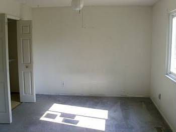5th image of 1583 Kerryglen Dr