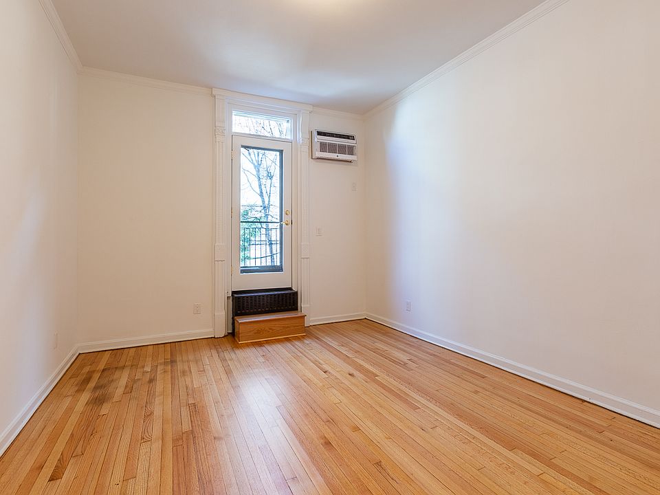 1st image of 937 President St #2B