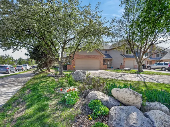 1070 50th St Unit 1A, West Des Moines, IA 50266