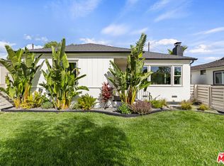 6640 Densmore Ave, Van Nuys, CA 91406