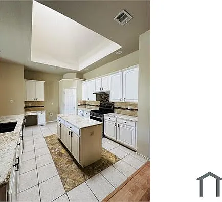 10100 Saint James St — Photo 9