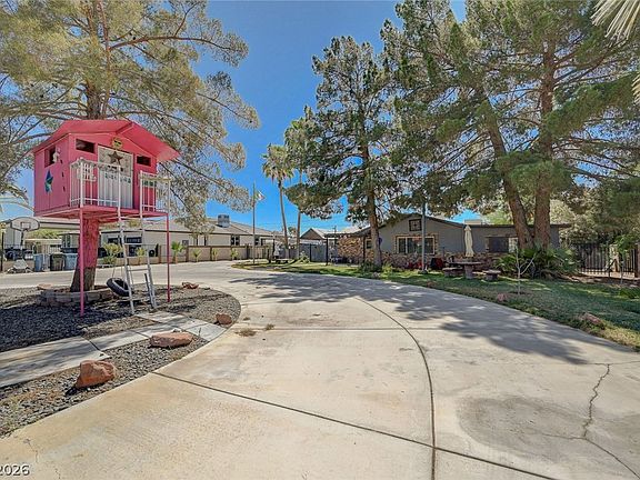 5th image of 1555 Bledsoe Ln