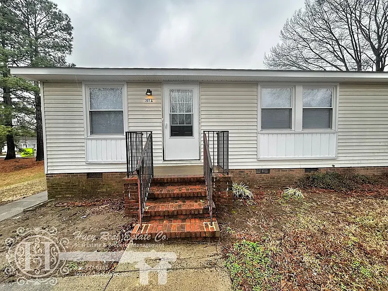 201 E Gilbreath St #A — Photo 15