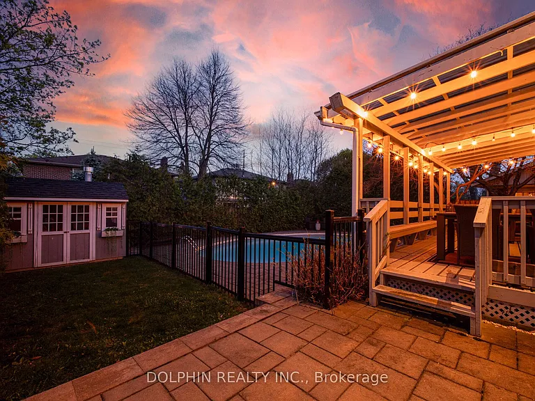 1090 Vanier Dr — Photo 21