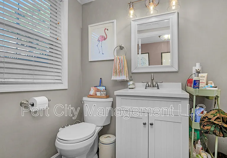 232 S Castle St — Photo 12