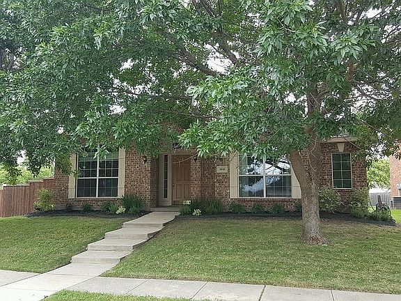 3rd image of 3935 Willow Bend Dr