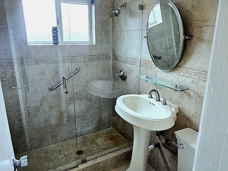 2933 SW 24th St #2933 — Photo 5