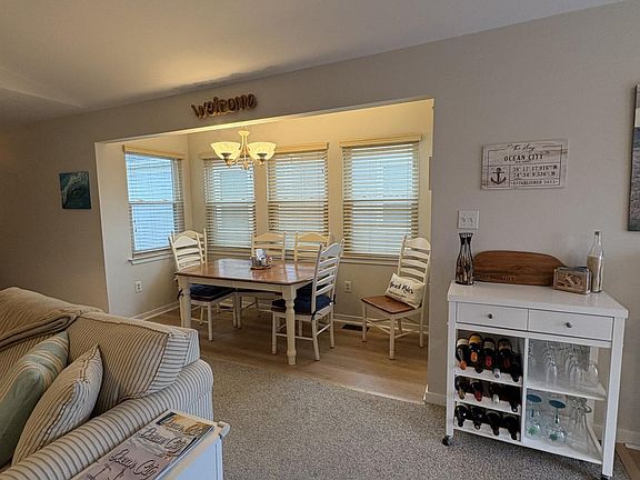 5th image of 202 Simpson Ave #B