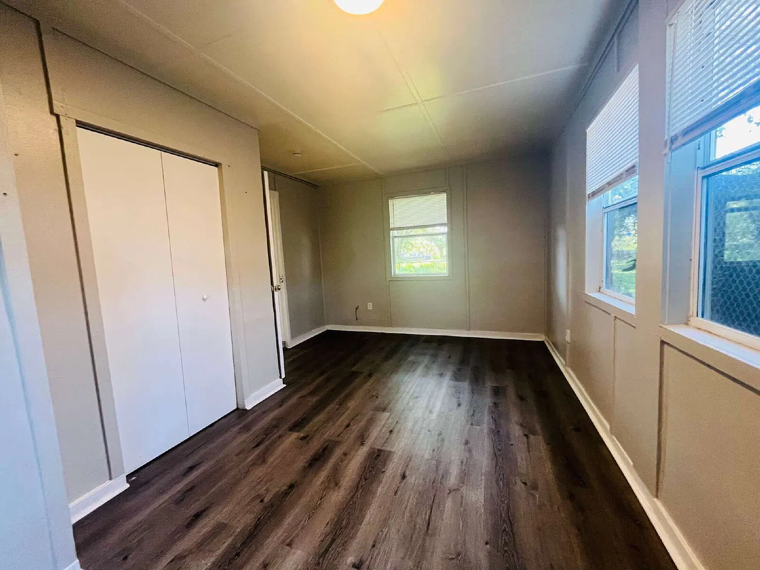 2 bed, 1.0 bath, 687 sqft, $1,350 — Photo 4