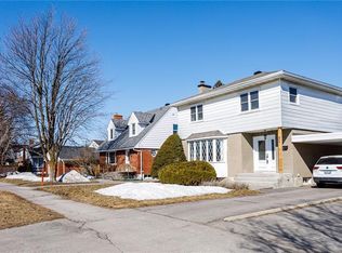 809 Smyth Rd, Ottawa, ON K1G1P2
