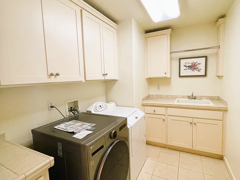 12799 NW Lilywood Dr — Photo 17