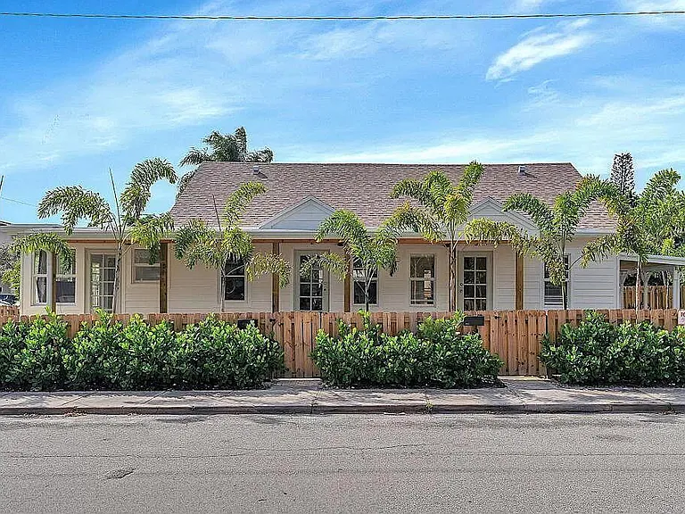 829 N K St — Photo 2