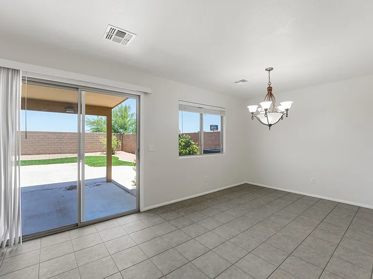 41628 W Hillman Dr — Photo 13