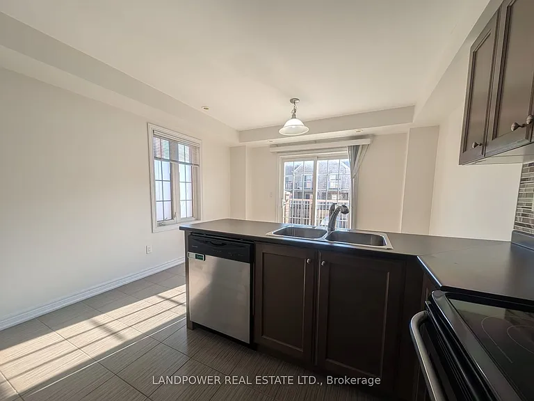 9872 McCowan Rd — Photo 31
