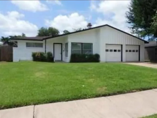 242 Princess Drive, Houston, TX 77034