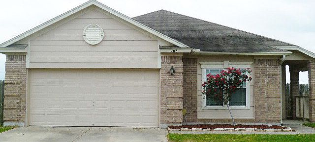1st image of 105 Glacier Ct