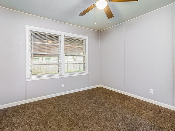 4th image of 1826-1832 S Hiram St #1828
