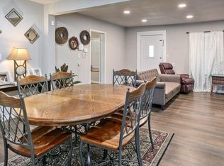 611 N College St, Malakoff, TX 75148