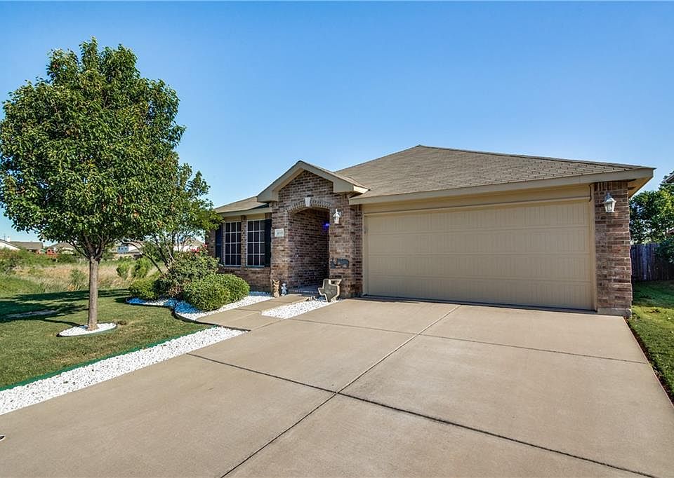 1st image of 4669 Prairie Crossing Dr