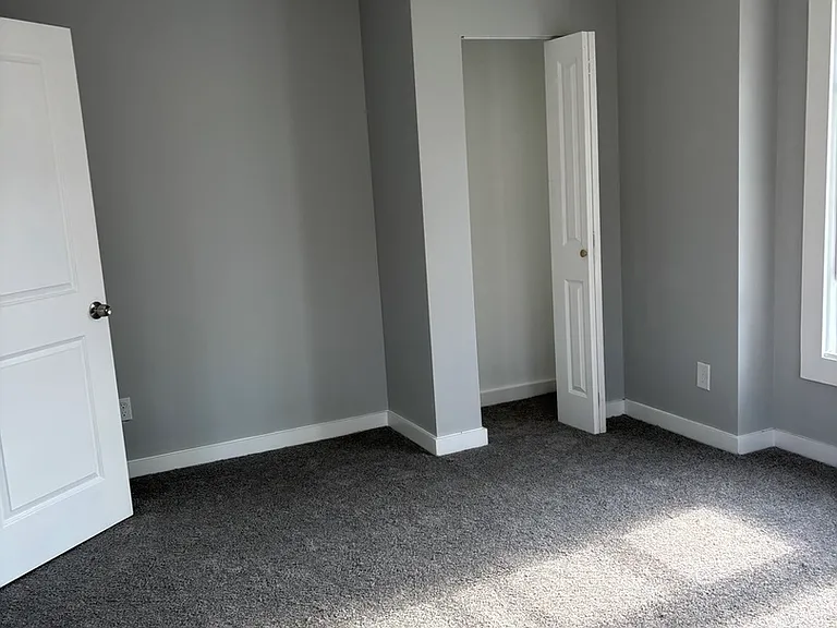 556 4th Ave #556 — Photo 7