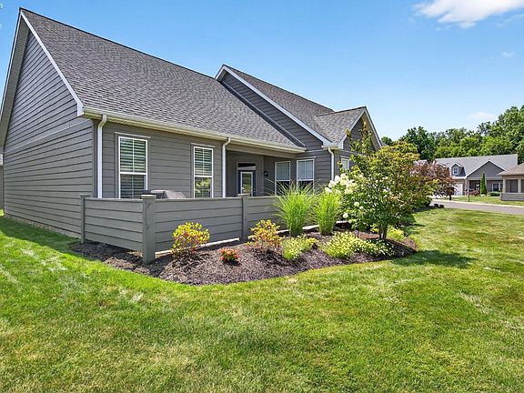 4th image of 4058 Coventry Cir