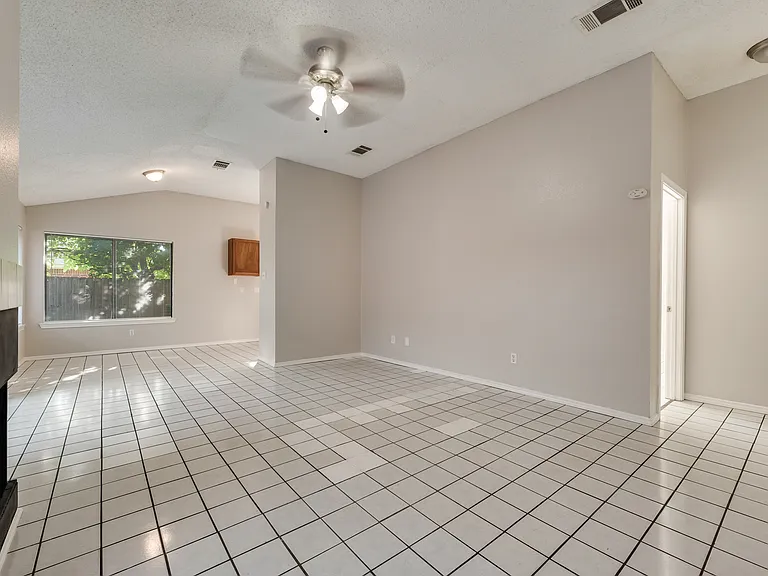 3078 Rustlewind Ln — Photo 8
