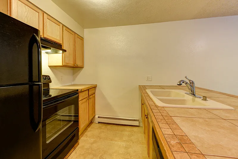 1065 University Ave Unit #102 — Photo 4