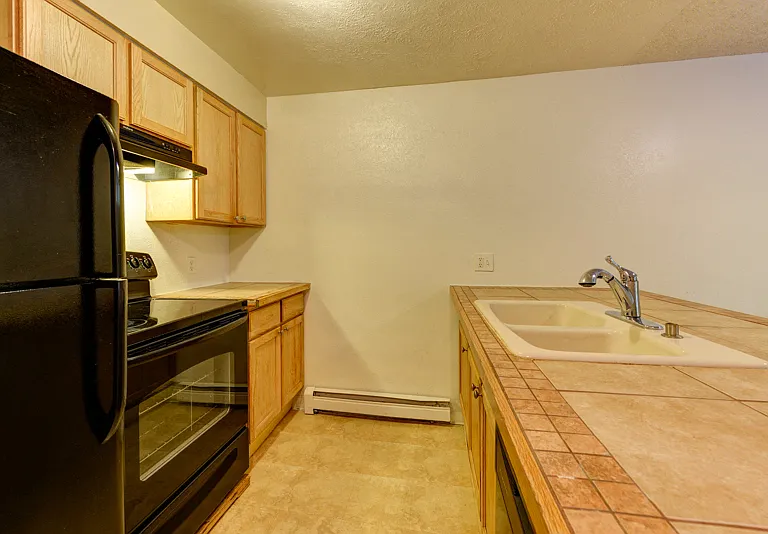 1065 University Ave #102 — Photo 5