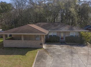 135 Domino Dr, Patterson, LA 70392