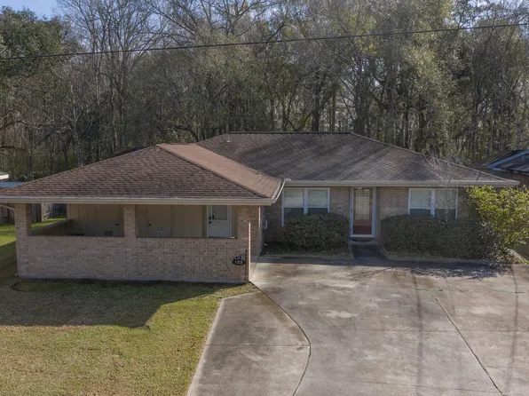 135 Domino Dr, Patterson, LA 70392