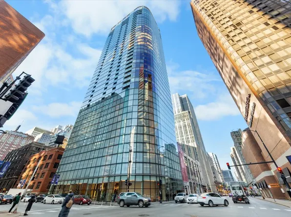 600 N Fairbanks Ct Unit 3301, Chicago, IL 60611