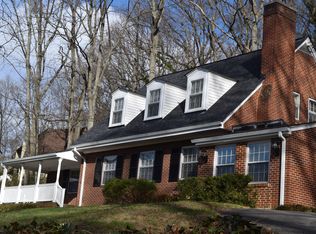 3104 W Ridge Rd SW, Roanoke, VA 24014