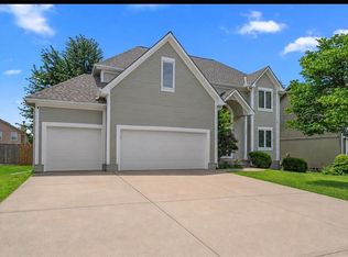 1301 SE 12th St, Lees Summit, MO 64081