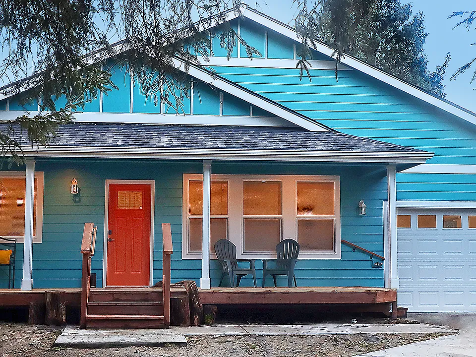 151 Spruce Loop SW