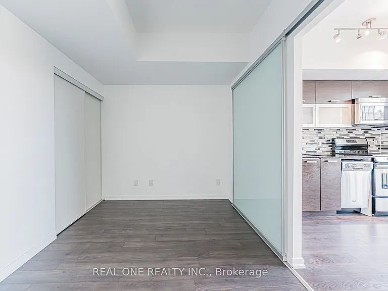 68 Abell St #846 — Photo 13