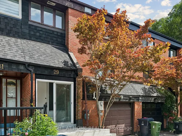 29 Cheatham Pl, Toronto, ON M1B 1C1