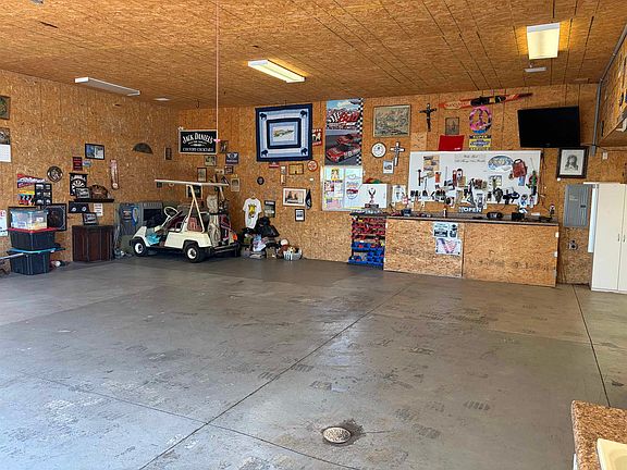 3rd image of 104 Ball Park Rd