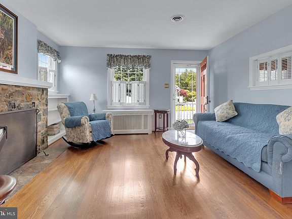 3rd image of 1101 Prospect Ave