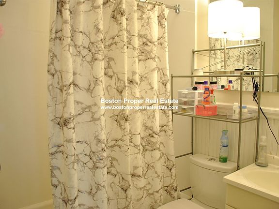 323 Beacon St. #4 Boston - Back Bay Unit Photo 7 (2)