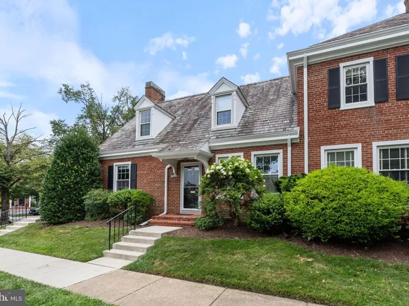 4608 36th St S, Arlington, VA 22206