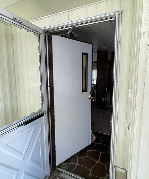 340 E 8 N — Photo 4