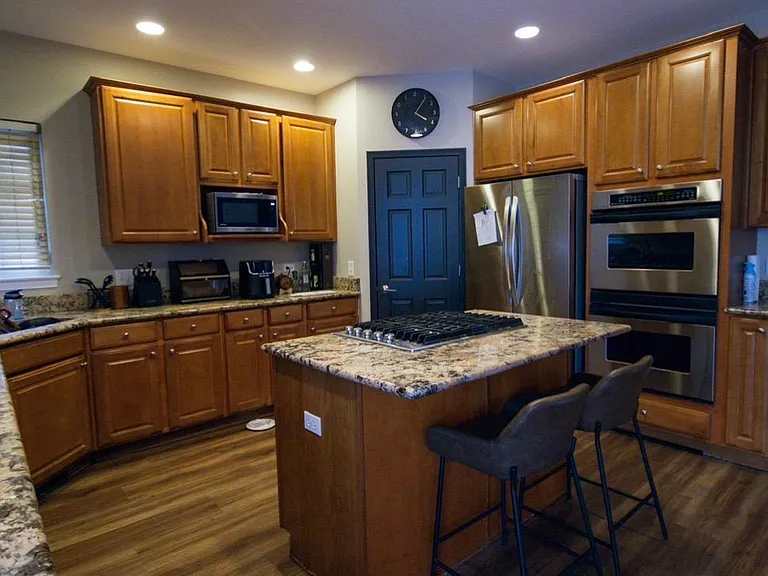 531 Primrose Ln — Photo 5