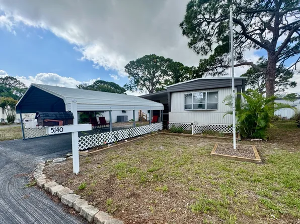 5140 Clover Ln, Titusville, FL 32780